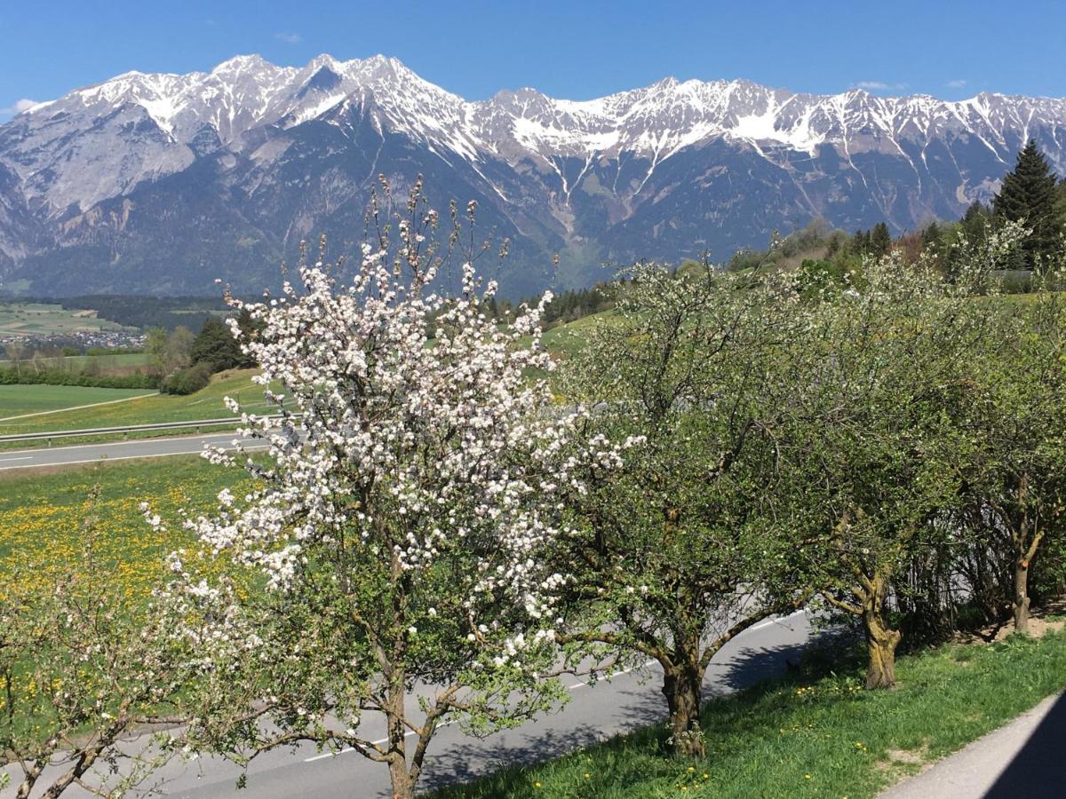 Apartment Wiesenhof - Natur & Weitblick Ueber Innsbruck - Ladestation Fuer Elektroautos 외부 사진