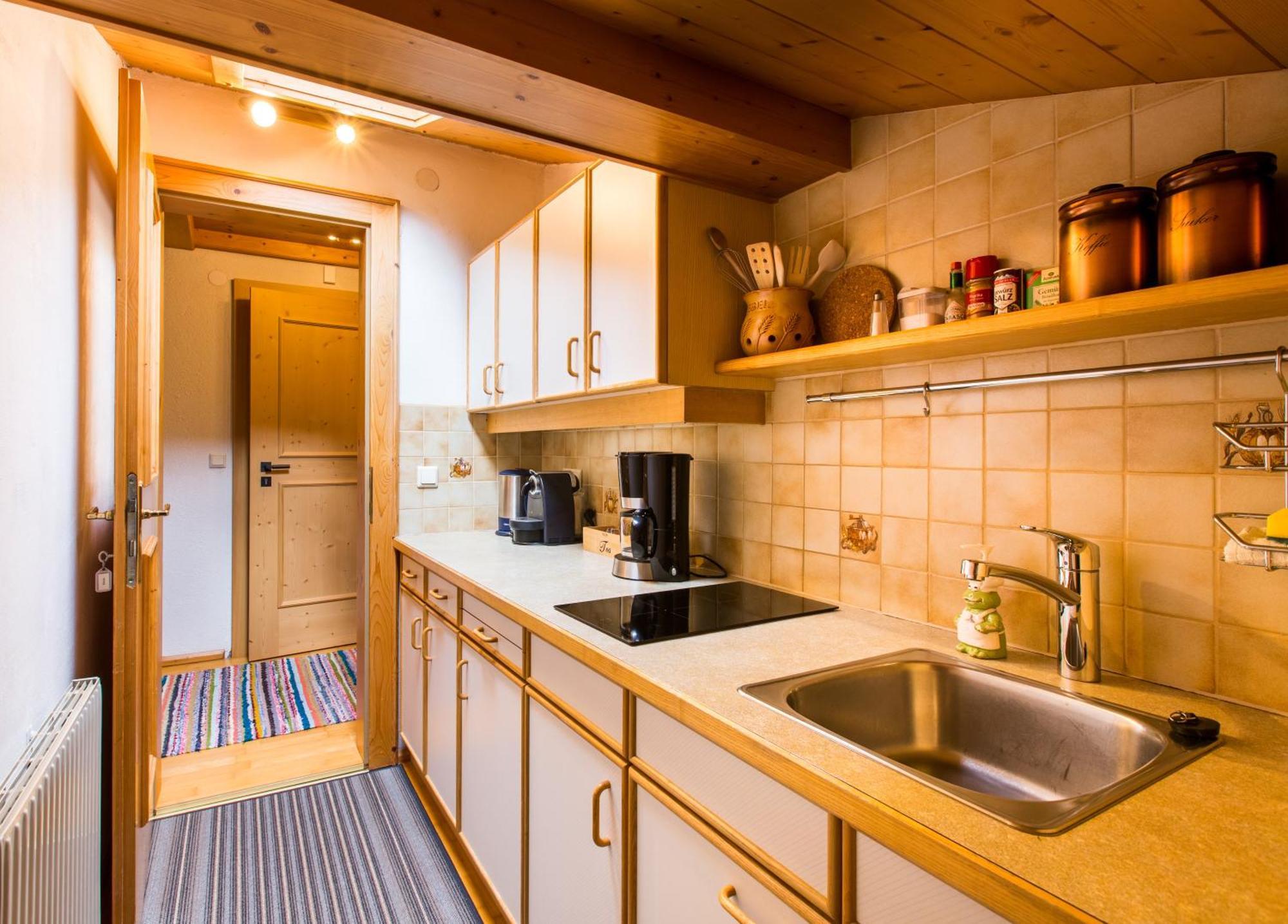 Apartment Wiesenhof - Natur & Weitblick Ueber Innsbruck - Ladestation Fuer Elektroautos 객실 사진